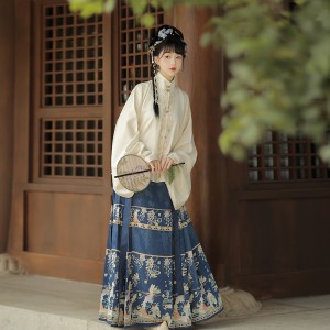 Women's Hanfu Short Shirt with Pipa Sleeves and Horse-Face Skirt in Ming Dynasty Style for Autumn and Winter