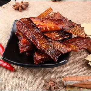 Hunan Specialty Spicy Fish Tail Traditional Fish Meat Products Casual Spicy Snacks 100g