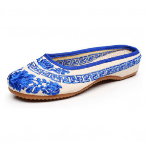 Womens Chinese Style Embroidery Round Toe Casual Walking Household Canvas Slippers