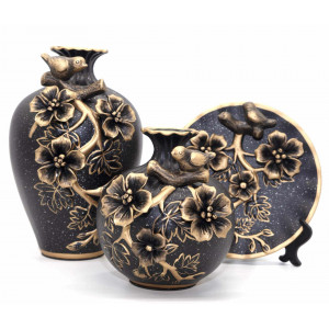 Classical Decorative Ceramic Vases - Set of 3 Chinese Vases with 3D Flower Decorations in Black for Home Decoration