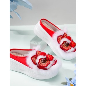 Handmade Lion Dance Closed-Toe Platform Mules