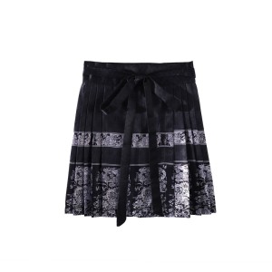 Vintage Chinese-Inspired Short Ma Mian Skirt with Adjustable Waist | Hanfu-Style A-Line Silhouette